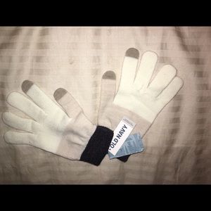 Brand New Old Navy Smarttouch Gloves